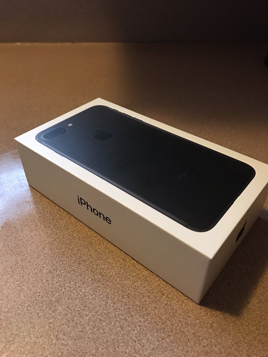 drew_the_weaver's tweet photo. I've come to the dark side, and it's quite alright #goodbyeAndroid https://t.co/DxShsZnPbQ