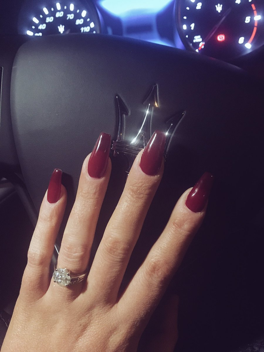 HDamaryThompson's tweet photo. Love this new colour #Autumn #nails @INKNAILSLONDON @MaseratiGB #love #teamEden https://t.co/5xv0bz0thC