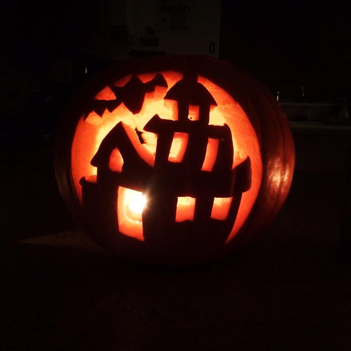 LouisePrice007's tweet photo. #happyhalloween https://t.co/tjVVavPgcx