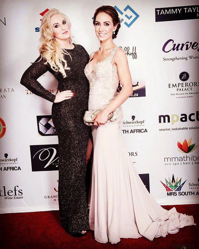 <a href="/SarahKate009/">Sarah-Kate</a> &amp; I rocking the <a href="/MrsSAPageant/">Mrs South Africa</a> #RedCarpet last Friday. Photo: <a href="/_bcroft/">Brendan Croft</a> 👑👑🇿🇦🇿🇦 I'm wearing <a href="/Lipsy_SA/">Lipsy South Africa</a> SK wearing <a href="/AnelBothaC/">Anel Botha</a>