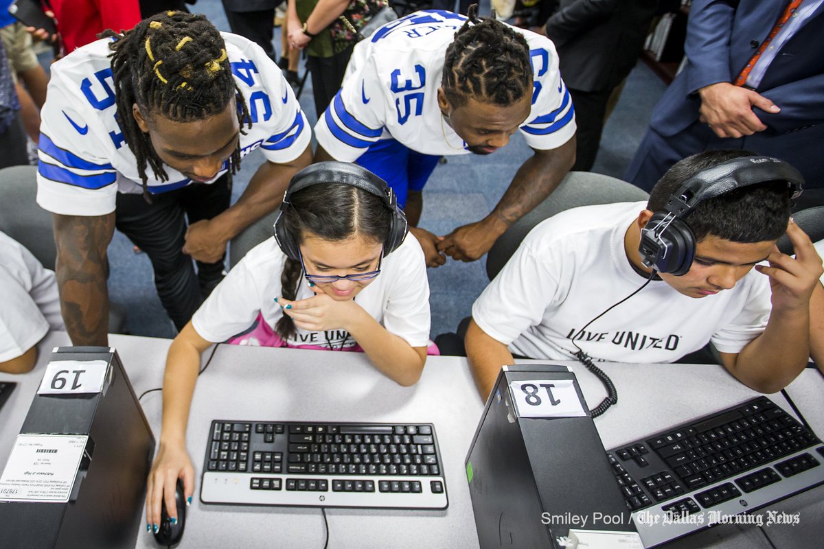 SmileyPool's tweet photo. Photos: Cowboys rookies visit Workman Junior High in Arlington to help launch Character Playbook https://t.co/p6jPaRaXpX #DallasCowboys https://t.co/zeA45mKswP