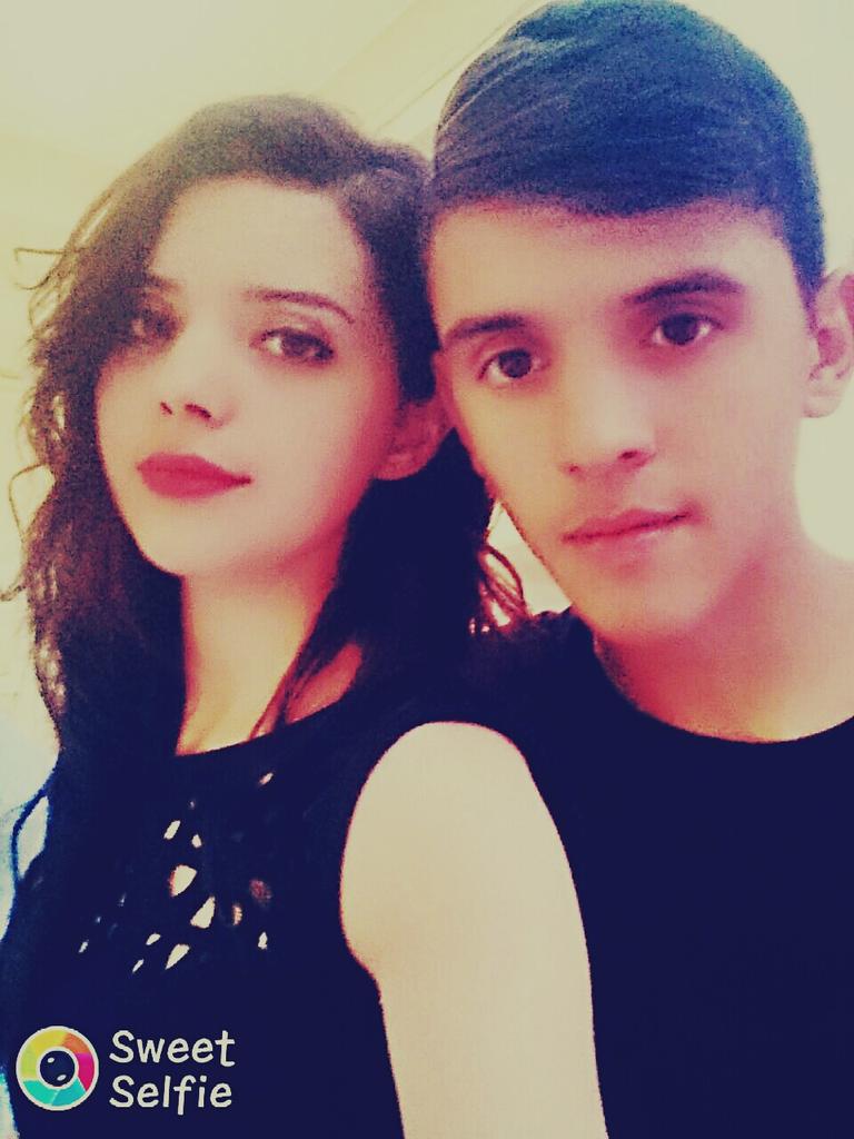 Ben ve ablam.