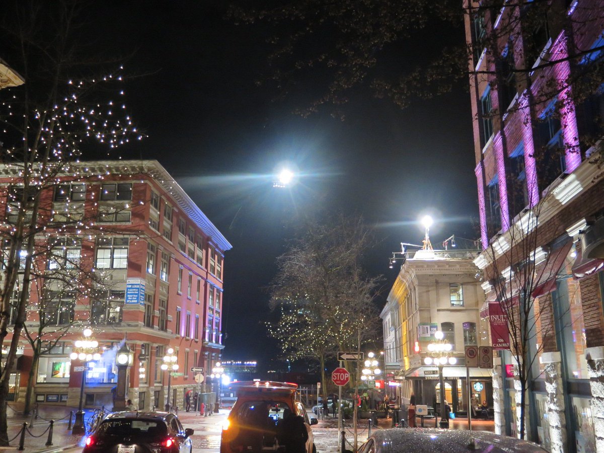 filmterms's tweet photo. It's a bird, it's a plane, no, it's... BFL's on the roof and on a 120' crane! 
(Big #@%&amp;*! Lights) #filmterms #50shadesofgrey #Gastown https://t.co/fm7kC4Tfrq