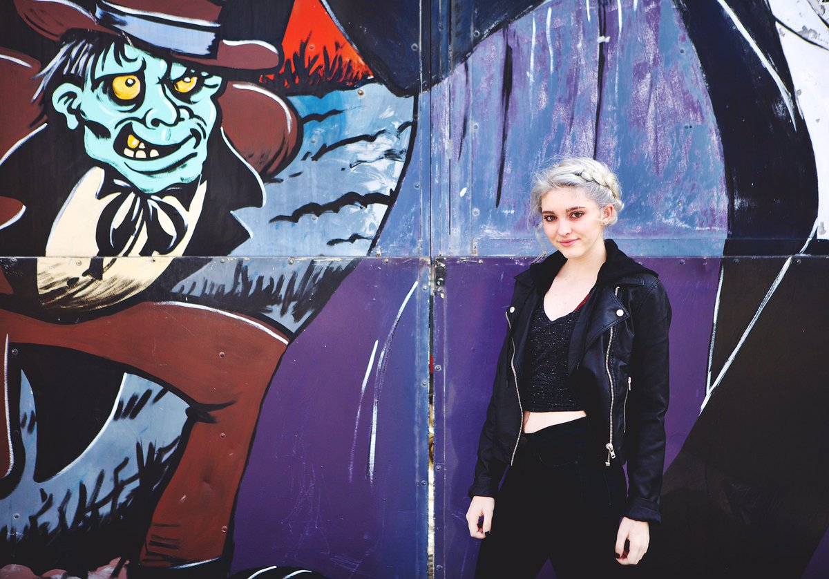 WillowShields's tweet photo. Happy Halloween 👻 https://t.co/P1MQZ1OgEe