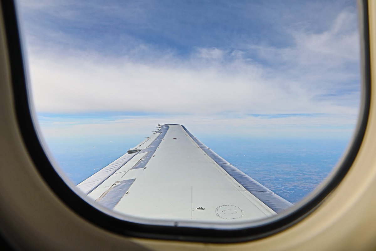 A view from the wing is never a bad thing (in camera HDR) #AmericanAirlines