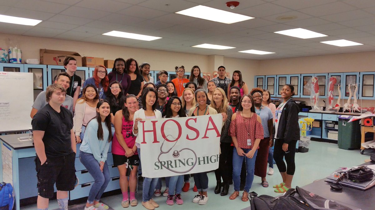 SpringHighHOSA's tweet photo. Just a typical HOSA meeting :) #ViewsFromArea6 #SpringHighHosa https://t.co/x1Fj1Hl0rr