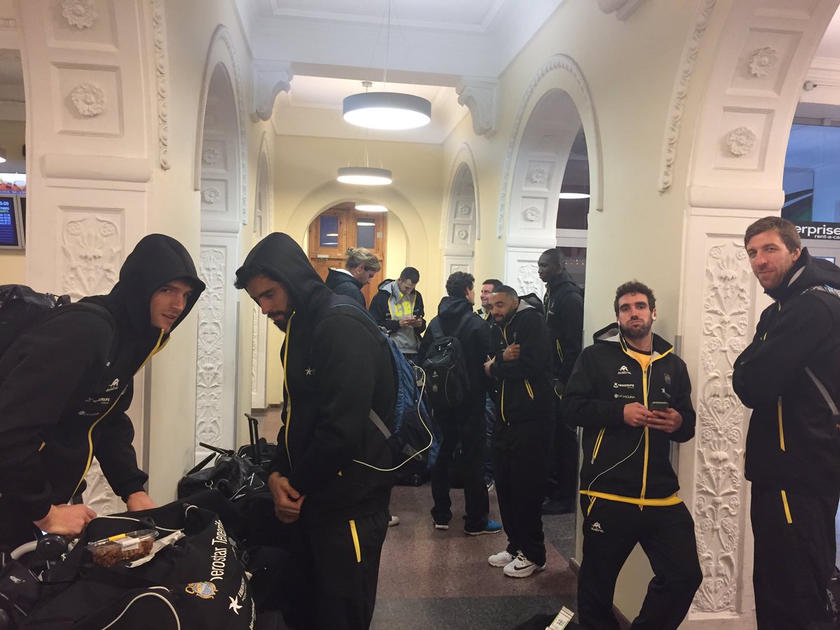 cenglish23's tweet photo. 18 hours until game time. Just arrived in Lithuania π±πΉ, no BUS! #UBERneeded https://t.co/V4pfriS2ny