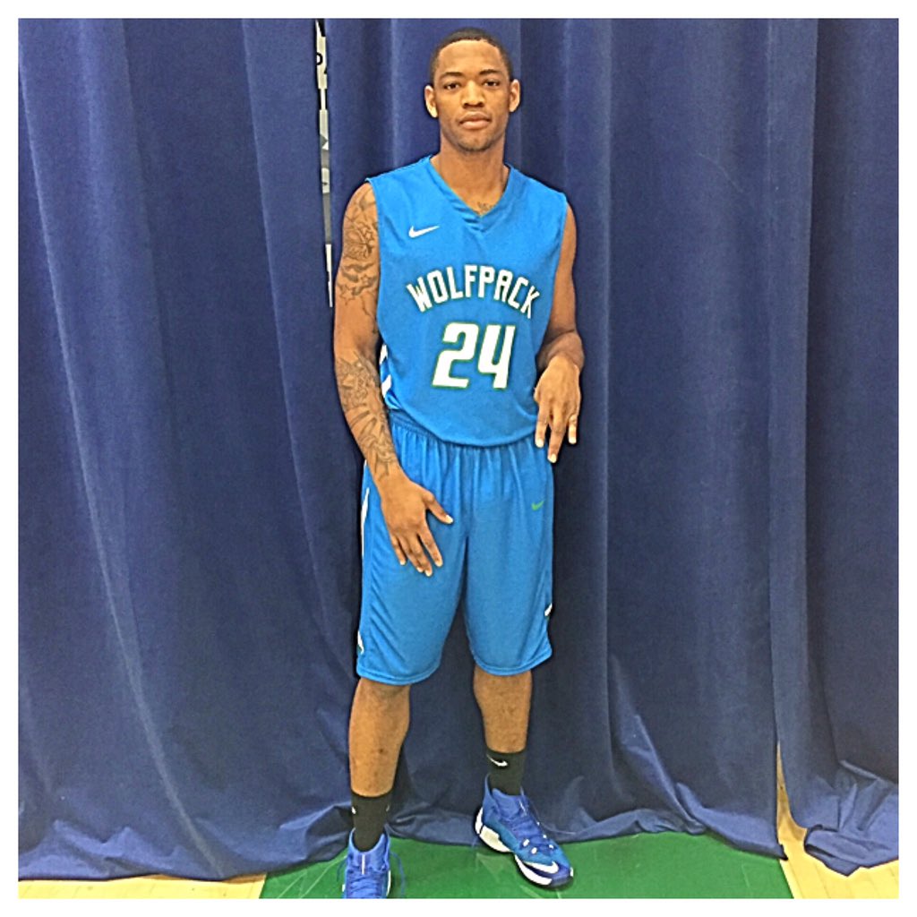 JPark_15's tweet photo. 〽️😏🏀
#RipJay #RipWayneWayne https://t.co/BqEnEljGRv