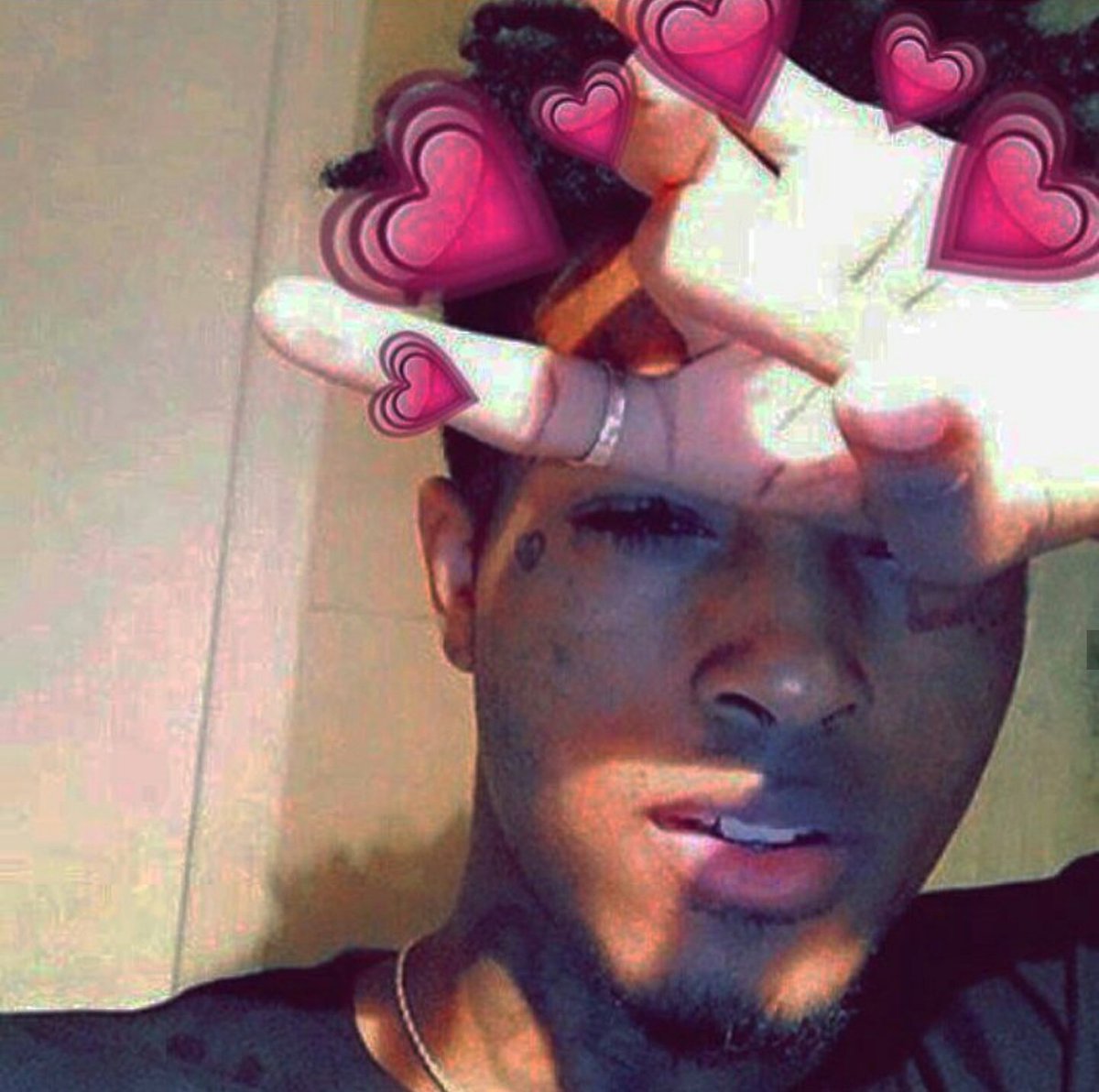 heroindaughter's tweet photo. #freex 💔 https://t.co/5NlLEErNdQ