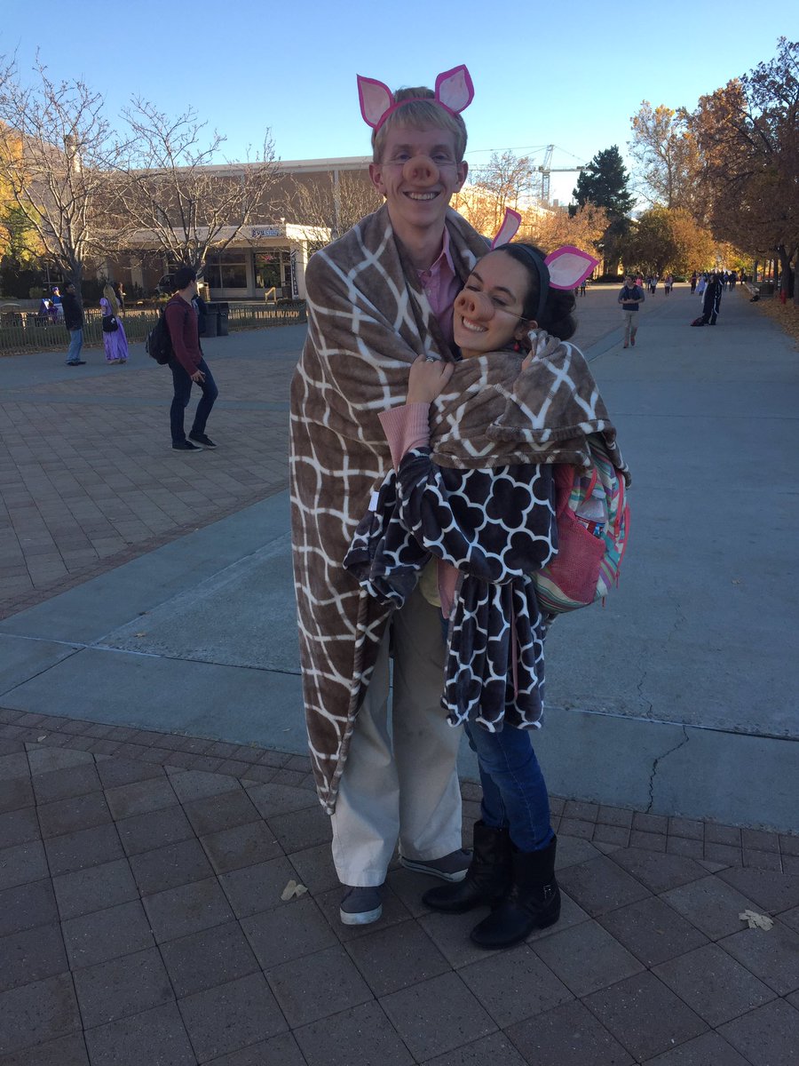 FarmerSariah's tweet photo. When couples dress up all cute together #comms239 #byuprobs https://t.co/oszzckYxei