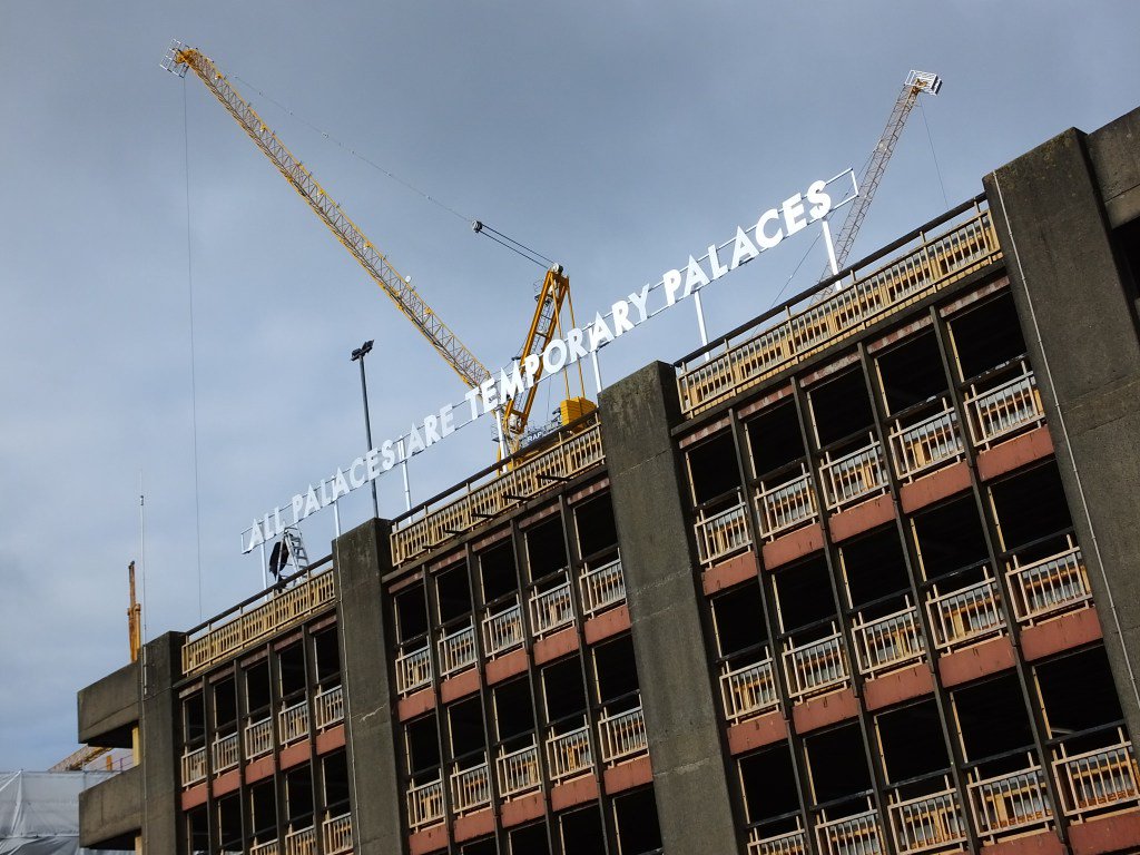 Temporary Palaces diffgraff.wordpress.com/2016/10/31/tem…