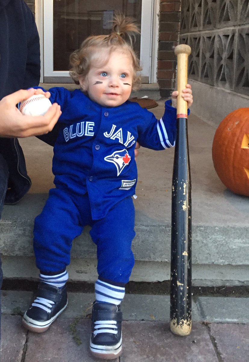 tasteofcheese's tweet photo. @BlueJays  @BringerOfRain20: Our baby Jay dresed up as his favourite #MVP! #babybun https://t.co/qznAs49SZw
