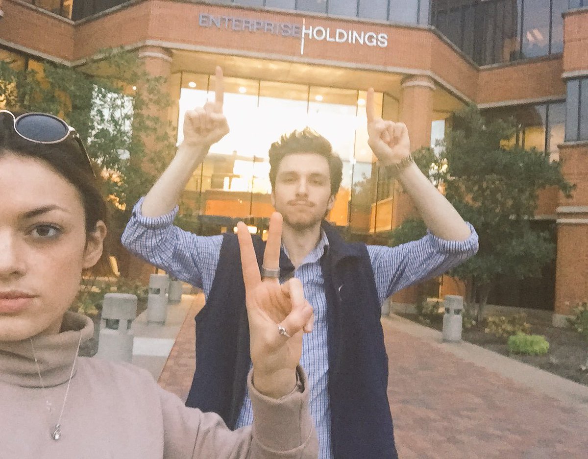 cariandanthony's tweet photo. Took a nice #walk from Shaw Park to the actual corporate @Enterprise office in Clayton! @greenbilliken #slugreen16 #SLUinthecity https://t.co/MHcv7HQmGw