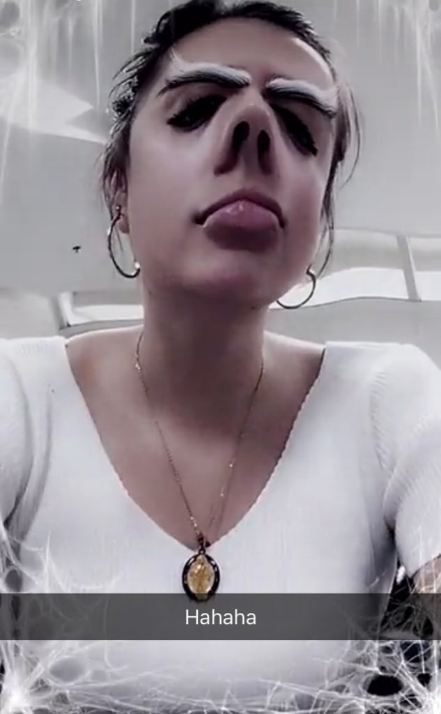 FelCuiFans's tweet image. To our boo, Happy Halloween! 🎃👻 @_feliciacui