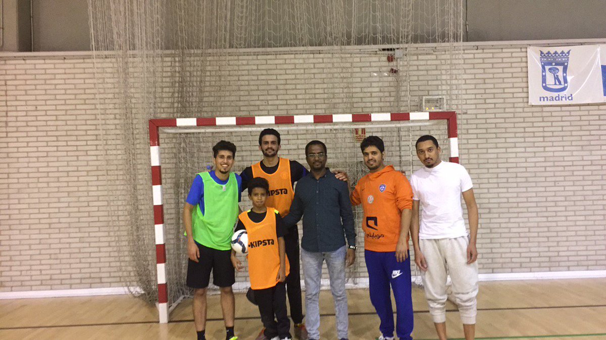 صور من النشاط الرياضي بتنظيم من نادي الطلبة  بمدريد 
بمشاركة  المبتعثين وابنائهم :)  
#مبتعث