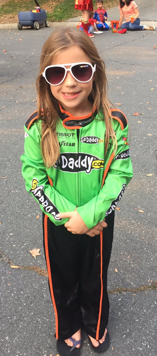 matchmia's tweet photo. When your daughter wants to @DanicaPatrick for #Halloween you take it "old school" @GoDaddy https://t.co/INHGOG6wvm