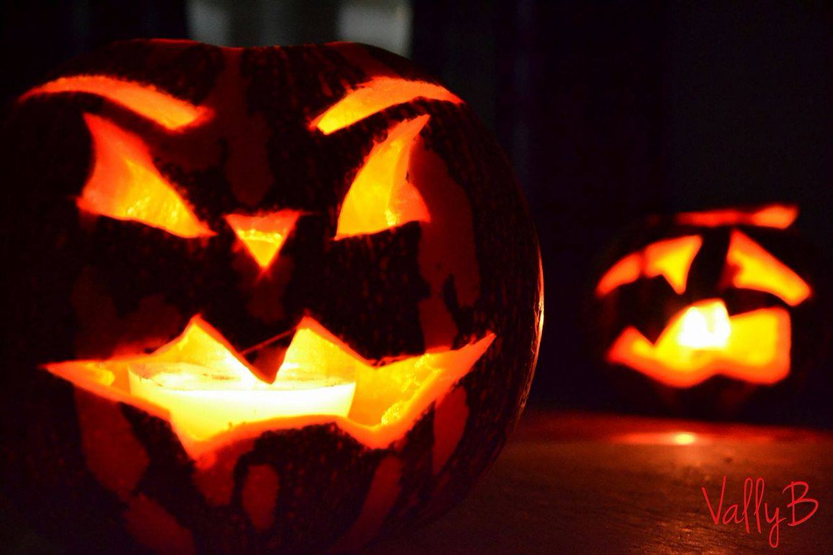 Zodiaco_Bb's tweet photo. buon halloween #besties #bestoftheday #chill #chilling #cool #crazy #friend #friends #fun #funtime #funtimes #girls #goodtime #goodtimes https://t.co/28zfYhFstT