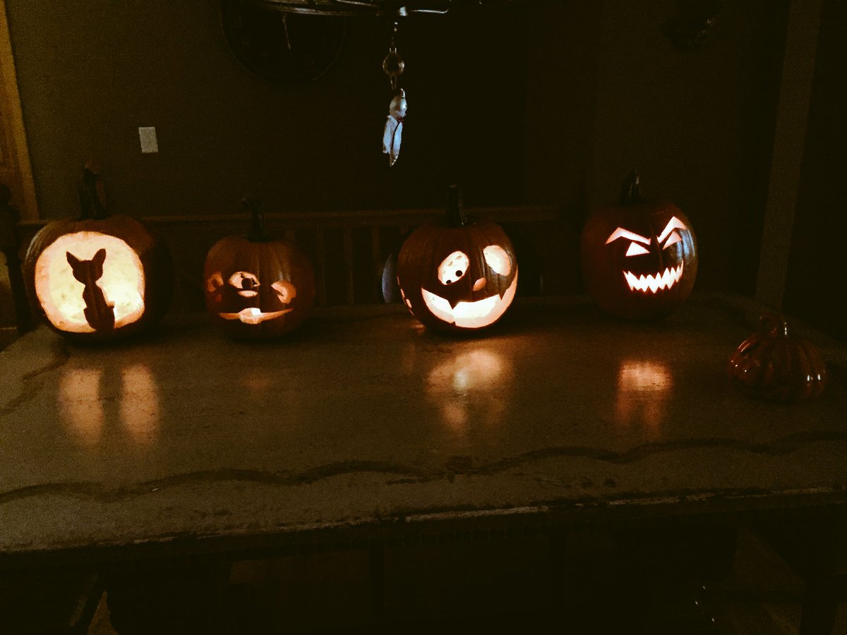 QAFUS's tweet image. Happy Halloween!!👻💀🎃🕸