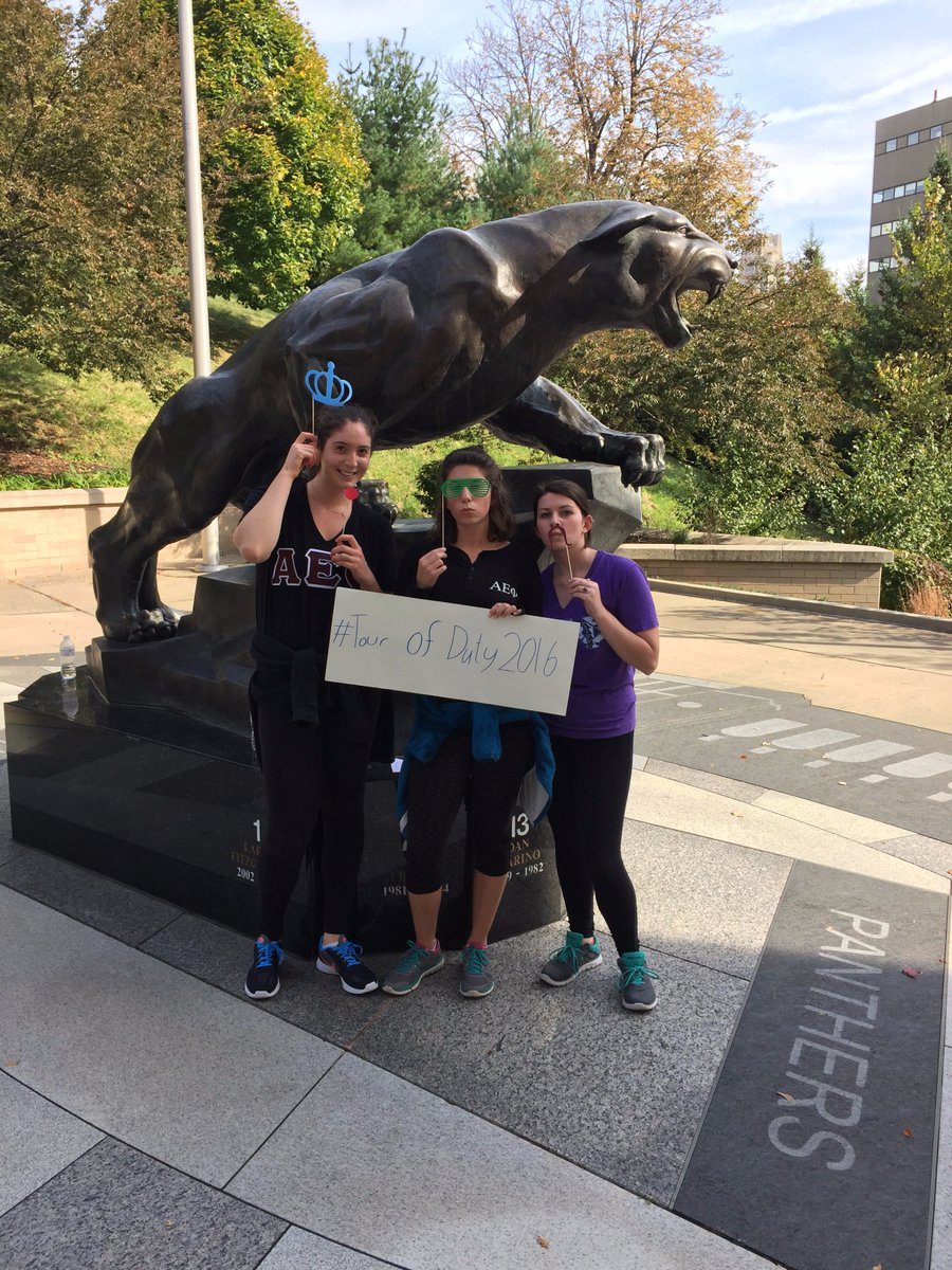 TrianglePitt's tweet photo. Alpha Epsilon Phi, Team 2.
@aephi_pitt 
#TourOfDuty2016 https://t.co/Vs4iuirOhi