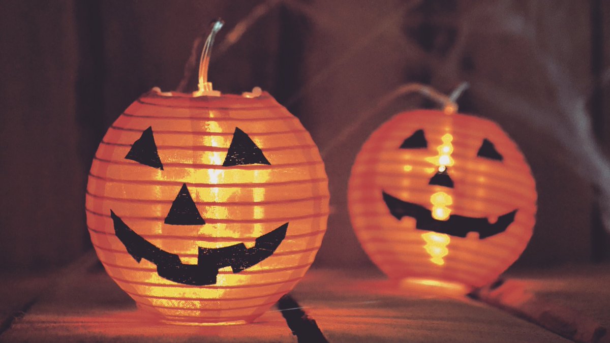MARKstudioSF's tweet photo. Happy Halloween from everyone at Mark! 🎃 👻 🔮 #trickortreat #halloween https://t.co/Nodhezm2qv