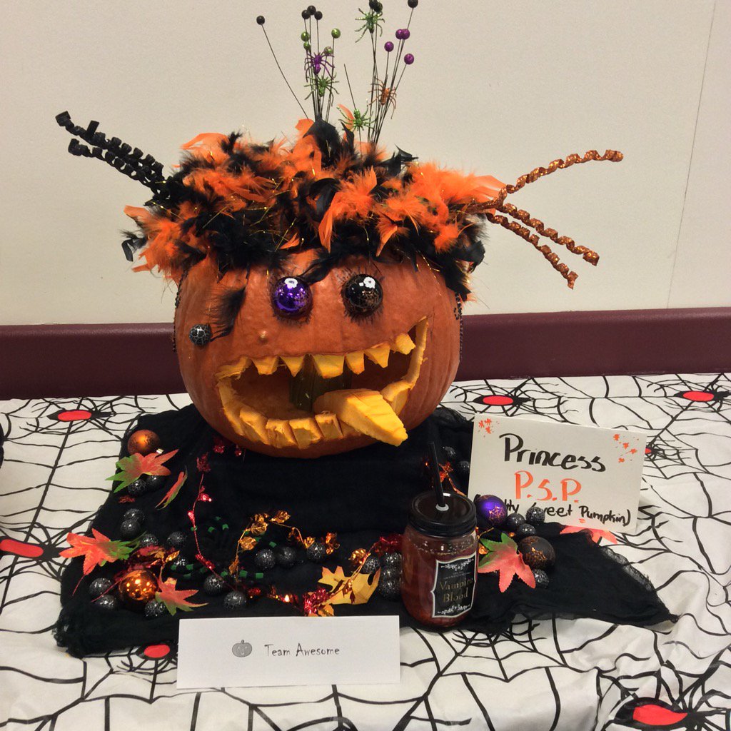 thumphrys's tweet photo. Wondering what 1st place in the @CHEOhospital pumpkin carving contest looks like? Like this. #winningathalloween https://t.co/9jVLBYg0Jo