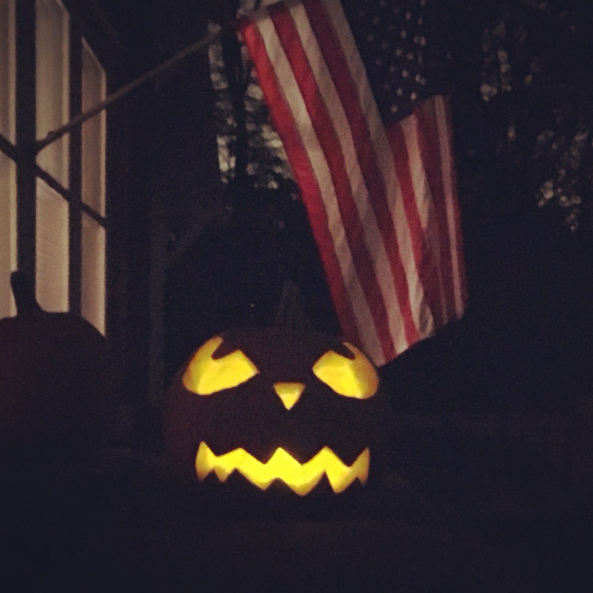 Pinotlady's tweet photo. Happy Halloween, America! https://t.co/5tRpQfev9m