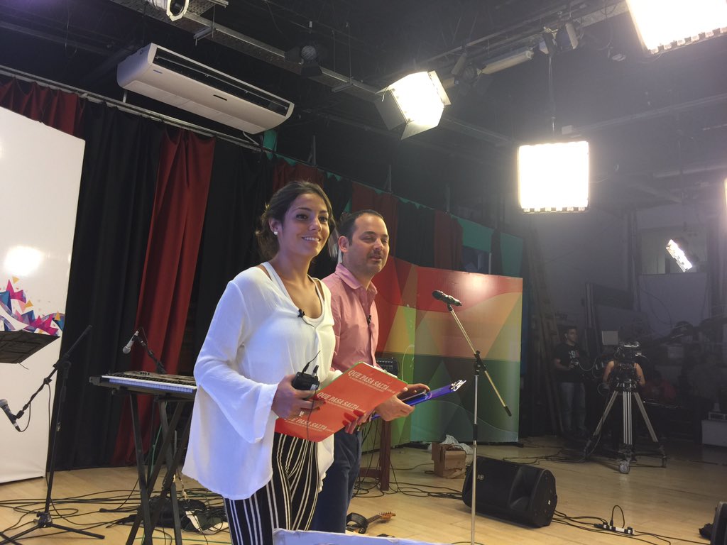 Qtv_salta's tweet photo. Ya comienza por @el10tv con un programon y excelente música en vivo #Imperdible https://t.co/bIwsgO4uIu