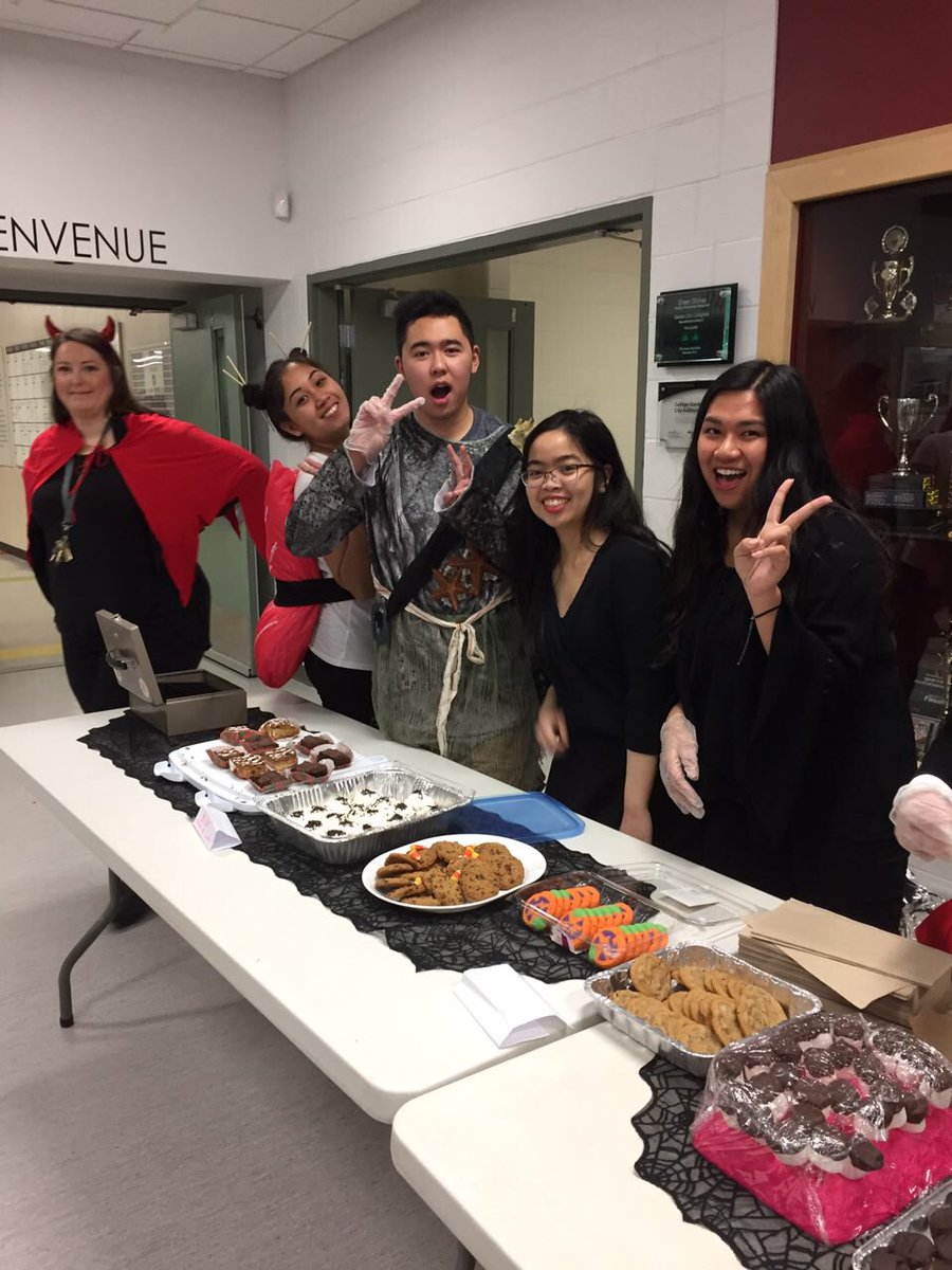 GCCIYamis's tweet photo. From the bottom of our hearts, we thank everyone who supported our bake sale and helping us reduce stigma within the school. 💚 #YAMIS https://t.co/rMHe3C7es8