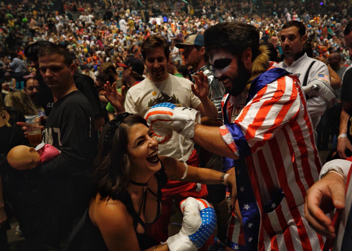 OlkerPhoto's tweet image. #setbreak #phish