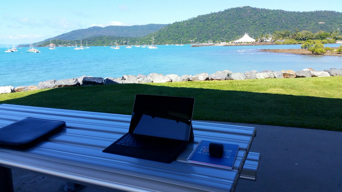 Perfect weather at the office today!! 🌞⛵ #surfacelife #AirlieBeach  #lovewhitsundays #thisisqueensland