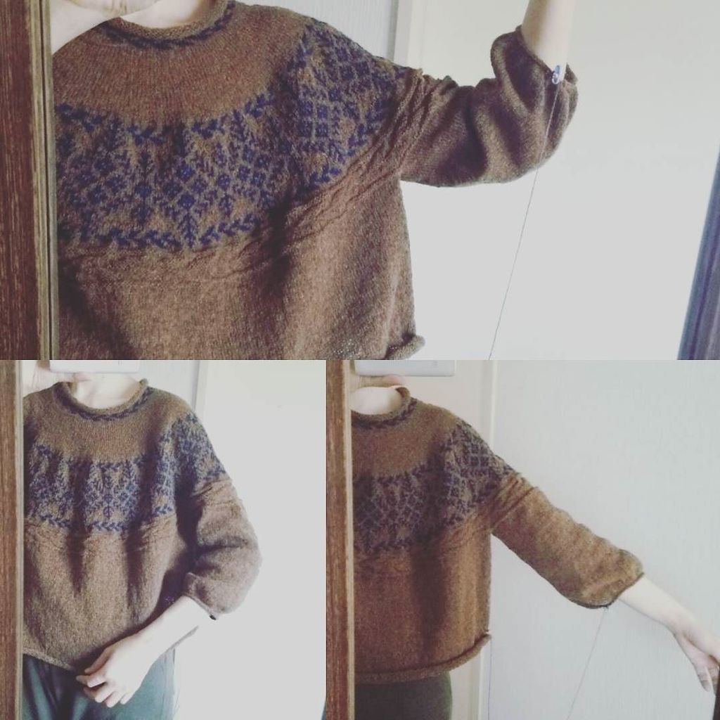reiko_amam's tweet photo. #編みかけ試着
#pam_pattern は片袖編めた。
縦ゲージがかなりきついのでヨークの長さが短めな上に規格外の腕長族なため、袖丈をかなり長くしたんだけど、どうだろう?
なん… https://t.co/mBQOkJvcDE https://t.co/yHtsSRzD0J