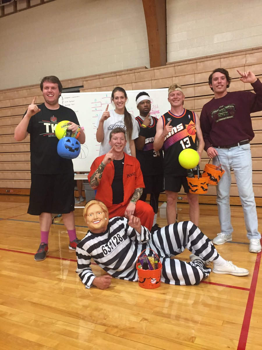 SWOSUvolleyball's tweet photo. Here are your 2016 Dodgeball Champions! 🏅 https://t.co/jcdG9QWfQR