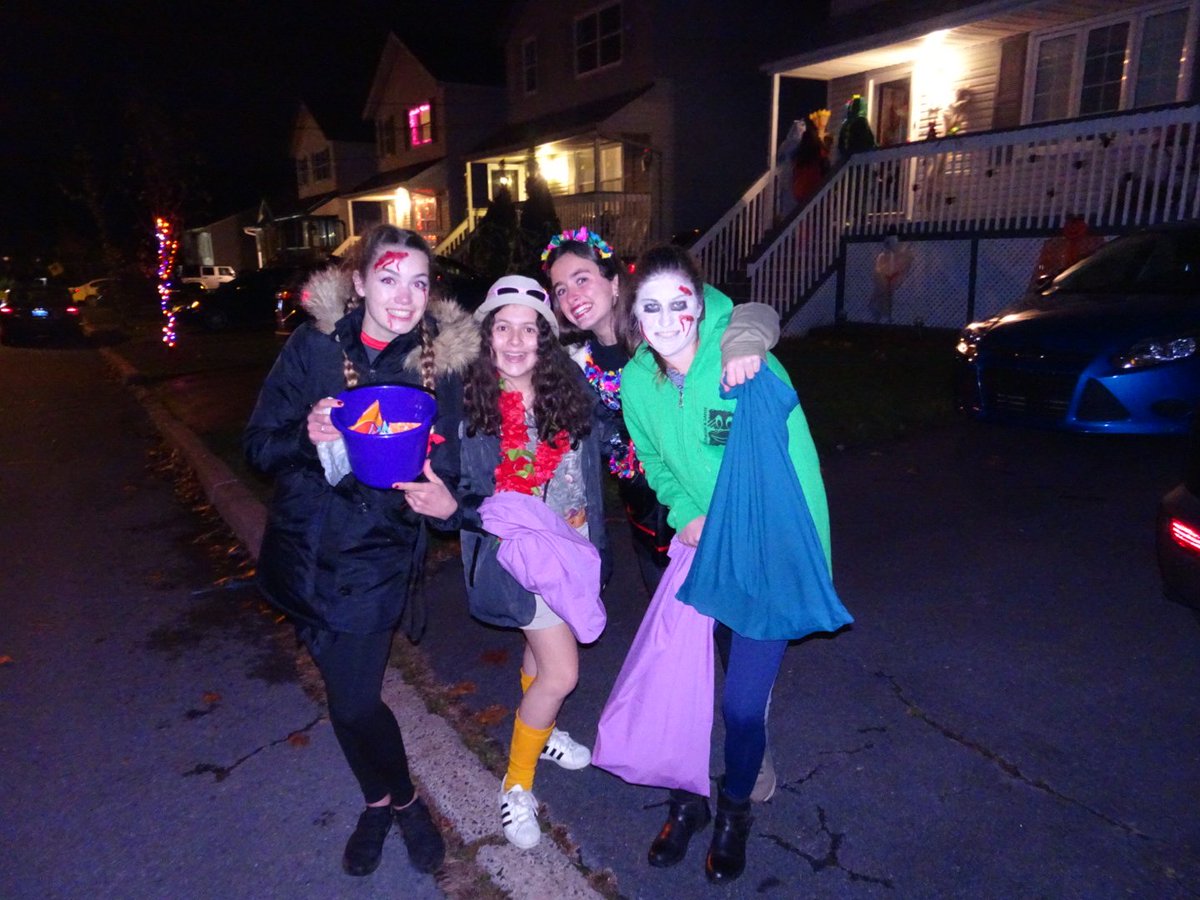 NSISPFC's tweet photo. Trick or Treat! It was an amazing Halloween! -MS #nsisp #nsispfc #travelactive #halloween https://t.co/LNAo2oNpXg