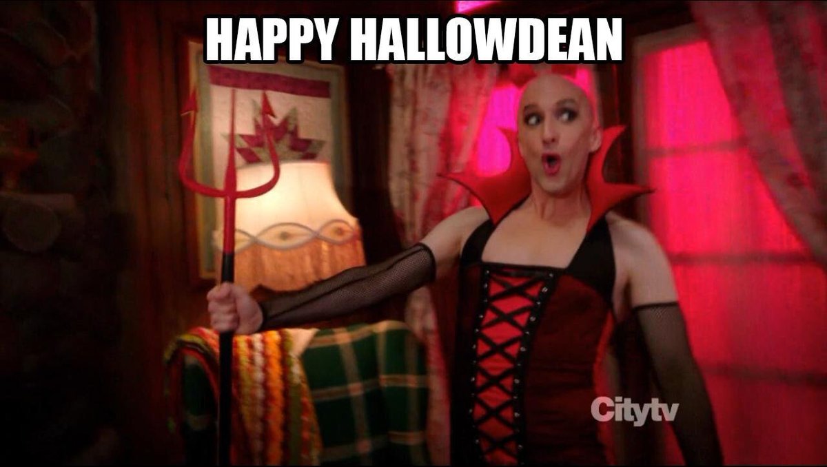 SFVasquez's tweet photo. #Halloween #HallowDEAN #SixSeasonsAndAMovie https://t.co/MYU7gCSRPF