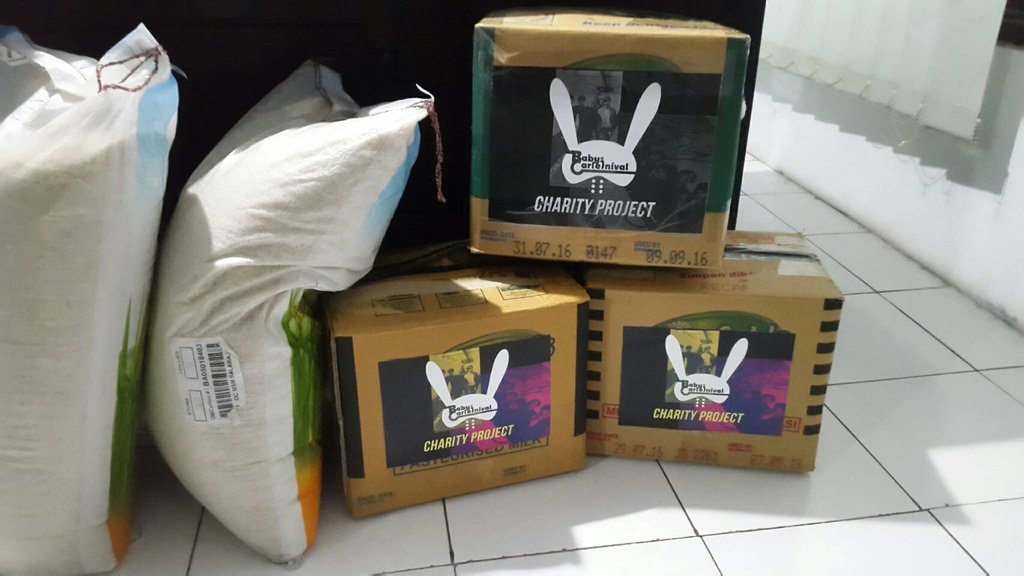 BABYz_United's tweet photo. [CHARITY] Indonesian BABYz charity from #BABYzCAReNIVALDay : Panti Asuhan &amp; Dhuafa Al Mubarokah at Pondok Cabe @BAP_Daehyun ❤ https://t.co/X41AQlG8tL