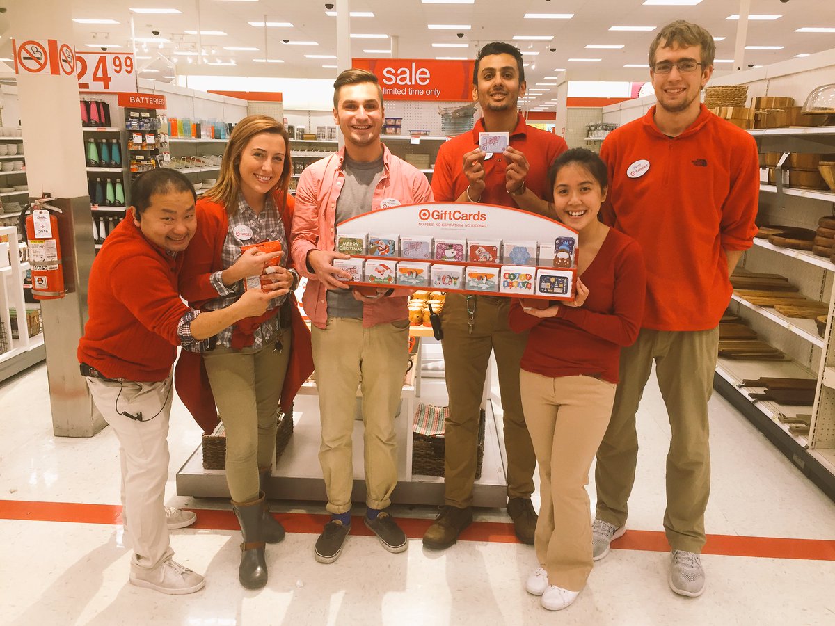 #helloQ4 #goodbyeHalloween #HoildayGC up and ready at 2229 @TiffMisk @CristinErdman <a href="/b_boike44/">Bailey Boike</a> <a href="/Momin4Target/">Momin</a> <a href="/ErinHoffmann2/">Erin Hoffmann</a> <a href="/trsipple/">Tom Sipple</a>