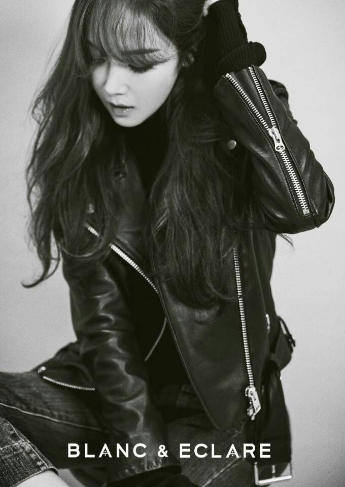 [OTHER][06-08-2014]Jessica ra mắt thương hiệu thời trang riêng của cô - BLANC & ECLARE - Page 4 CwJRl5OXgAIJ_YJ