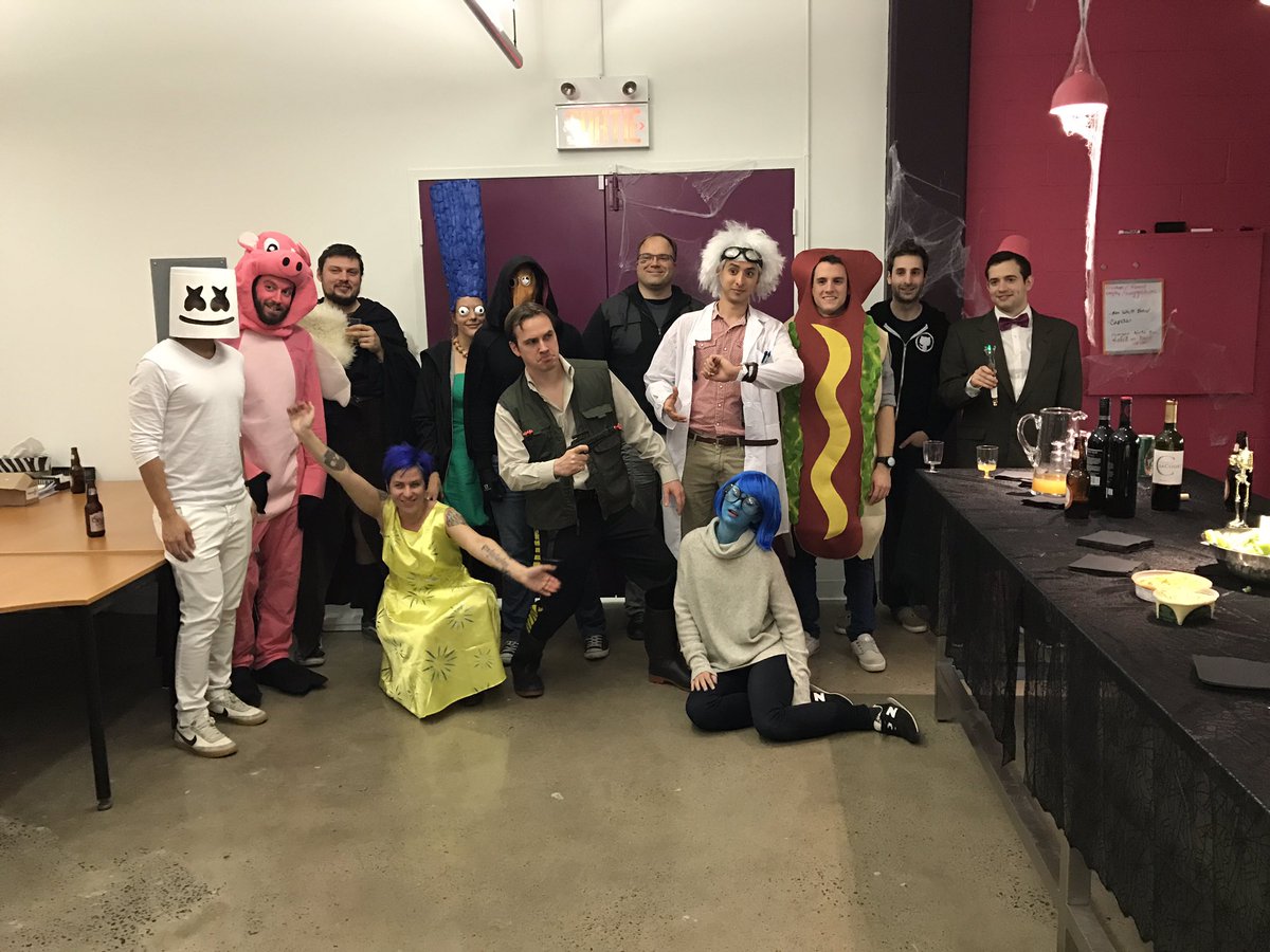 cynbznt's tweet photo. Happy Halloween ~ 🎃👻@smoochlabs https://t.co/h83gqzEpzs