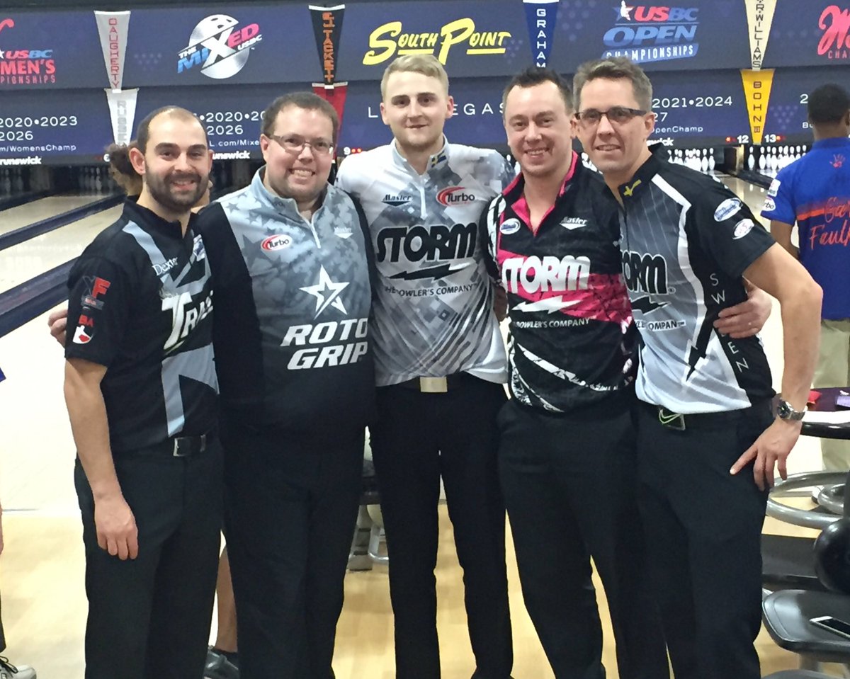 Great job today mates, real team effort! <a href="/MrSv1sson/">Jesper Svensson</a> <a href="/OskuPBA/">Osku Palermaa</a> <a href="/Stu900/">Stuart Williams</a> <a href="/dom_barrett/">Dominic Barrett</a> #BFF's #pbatour