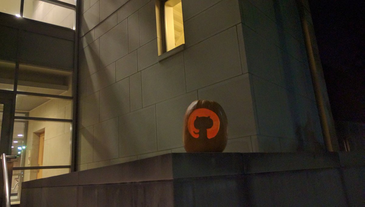 rjpentelec's tweet image. Spotted while leaving Siebel tonight.