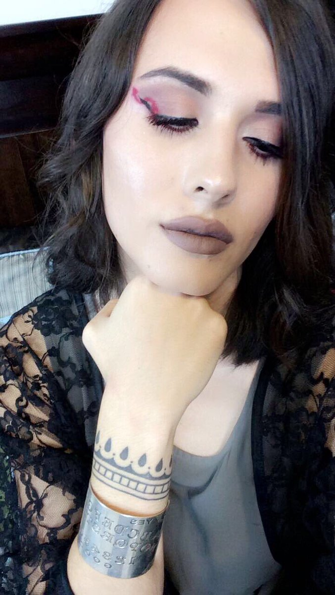 therosemontoya's tweet image. Halloween Day Glam 😈✨ used .@kyliecosmetics on the eyes and lips #devileye #devileyeliner #deviltail #maryjok #moonlipkit #transisbeautiful