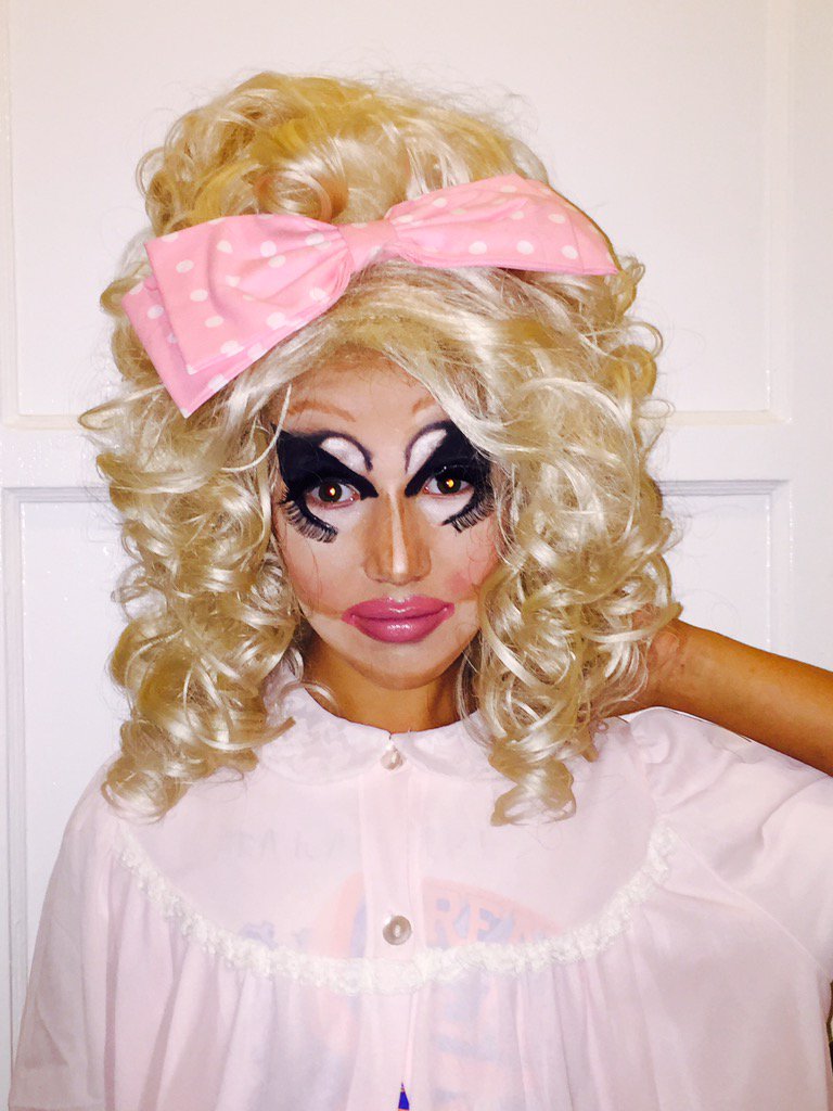 KRaid4's tweet photo. @trixiemattel  11-year old Halloween Trixie homage. https://t.co/Y0VmxyoETK