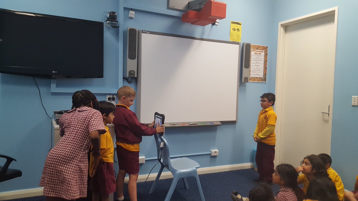 gpsICT's tweet photo. Kindergarten practising movie making #gpsictlearning #y2leaders #kindergartencandoanything @jeanicecorso @ChrishabChris @sherievans30 https://t.co/3p4y9urWXK