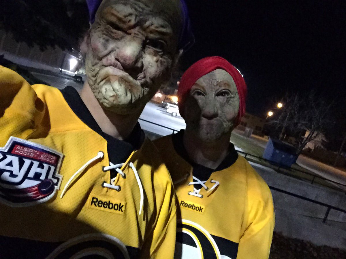 barker_braydon's tweet photo. @Michener25 the trick-er-treaters were excited when they saw our jerseys, not so excited when they saw our masks #RowtheBoat #HappyHalloween https://t.co/atO7lMqVjU