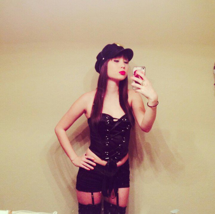 imtorislone's tweet photo. Halloween with my girls #TXHalloweenBash https://t.co/oXMBYOkrci