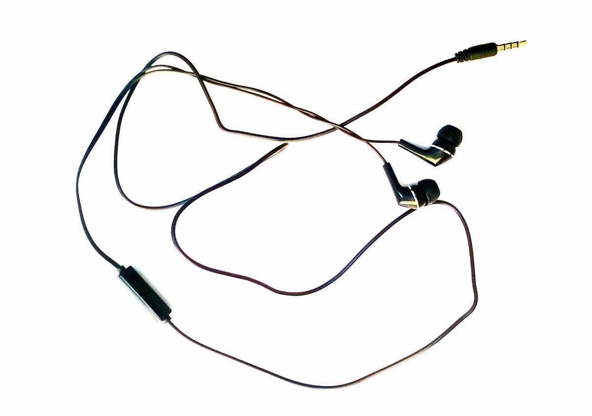 PulsifyEarPhone's tweet photo. Buy #Pulsify Wired #Headset with Mic, Color: Black @ ₹159
Click here: https://t.co/uWMRCQVdO0

#PulsifyEarphones #Flipkart #BlackEarphone https://t.co/Je6HJMpxiT