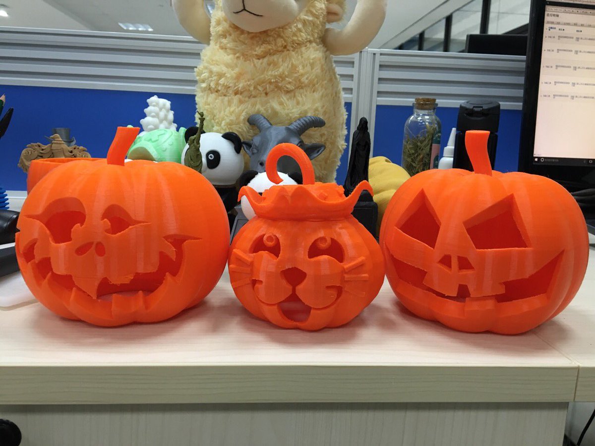Shining3dPrint's tweet photo. How's everyone's halloween? https://t.co/wjWnJMymly