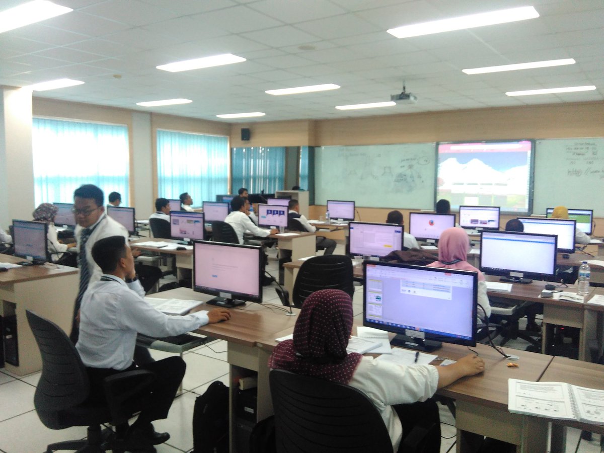 Ngawagdotcom's tweet image. Pelatihan TIK bagi Aparatur Pemerintah Indonesia dan Timor Leste di #BPPTIK Kominfo #koicatraining