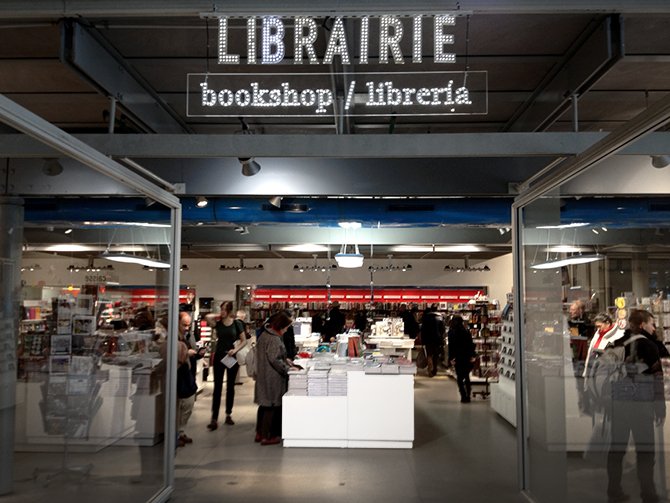 peuplequimanque's tweet photo. ce samedi 5 nov 18h librairie Flammarion Beaubourg, rencontre avec Camille de Toledo, Aliocha Imhoff, Kantuta Quiros https://t.co/jvOiRpyiYY https://t.co/ibE99pn9Ai