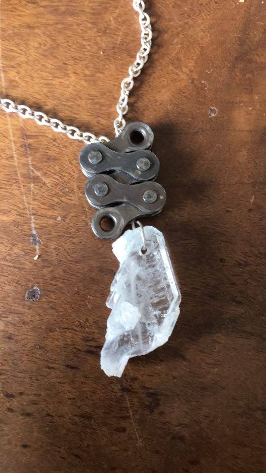 conversationsjb's tweet photo. Win a stunning pendant from @frankliwild at Conversations on Wed 16th Nov @CrownePlazaJHB. https://t.co/W1JQStPiDX @kevinfriedman #jewellery https://t.co/oR7llCUS6z